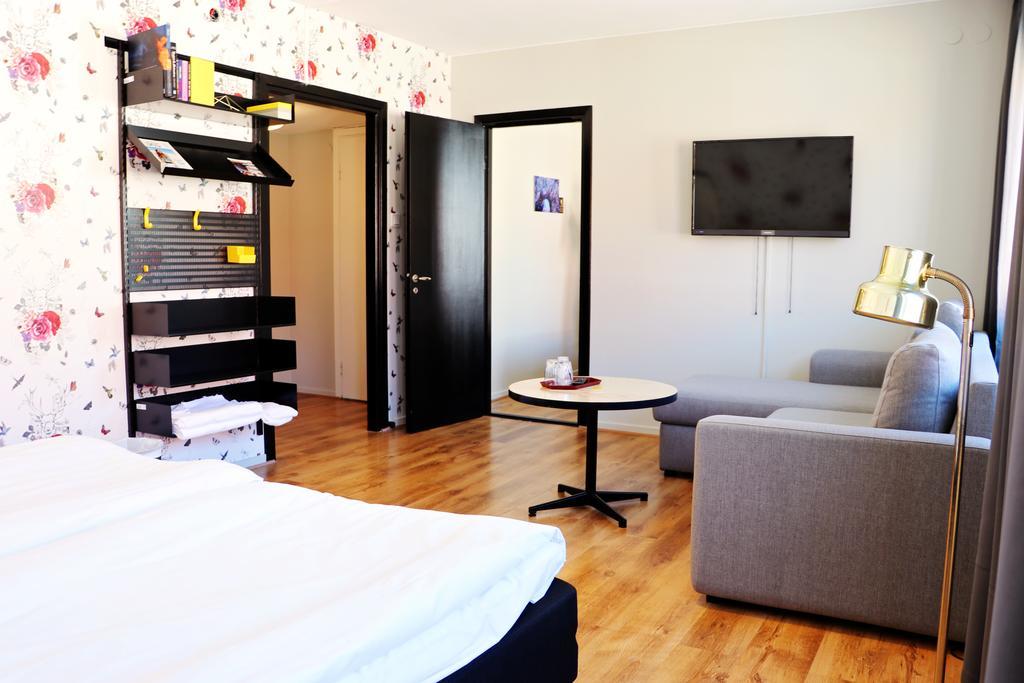 Hotell Kungsljus, Budgethotell Vastervik Exterior photo